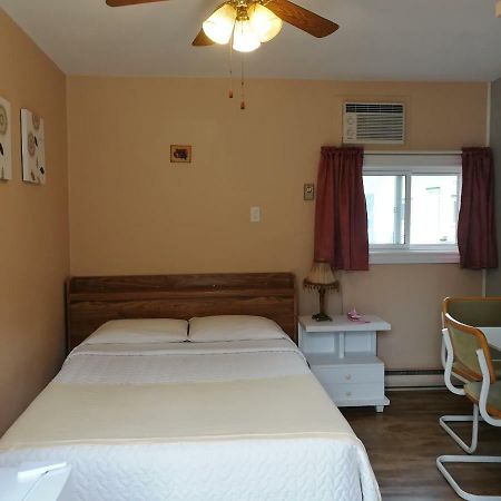 Motel Belair Rigaud Bagian luar foto