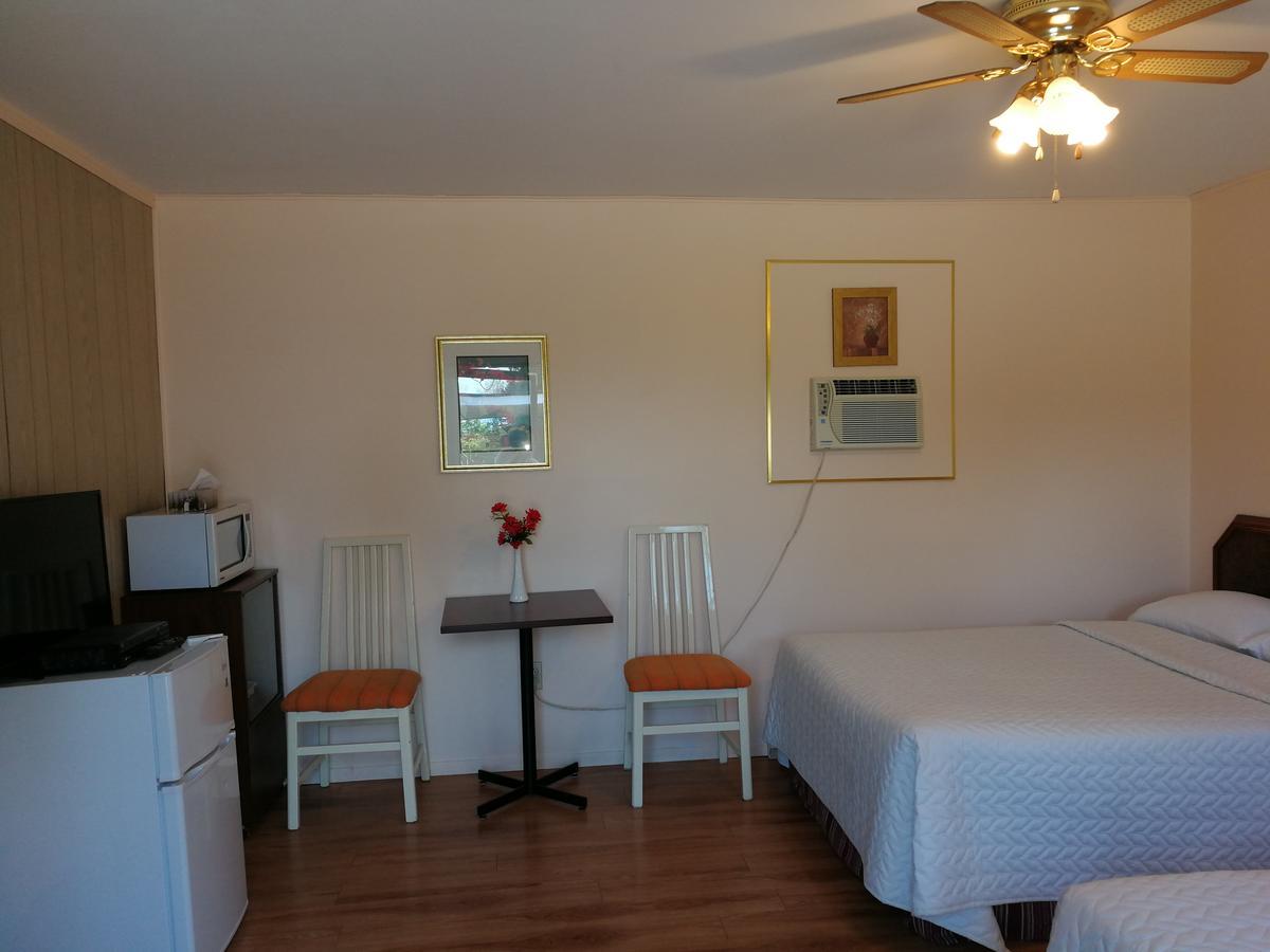 Motel Belair Rigaud Bagian luar foto